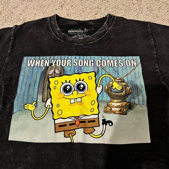 SpongeBob Tshirt “When Your Song Comes On” Sz Small - Picture 2 of 3